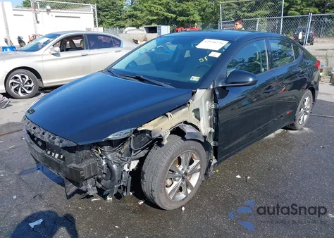 2018 Hyundai Elantra Value Edition z USA, uszkodzony, nr VIN 5NPD84LFXJH382687